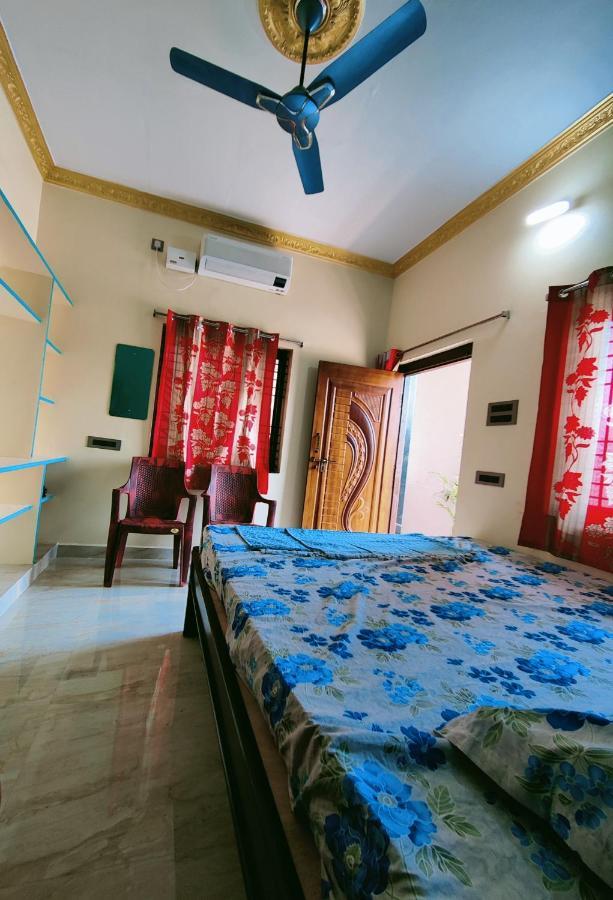 Balaji Homestay 亨比 外观 照片