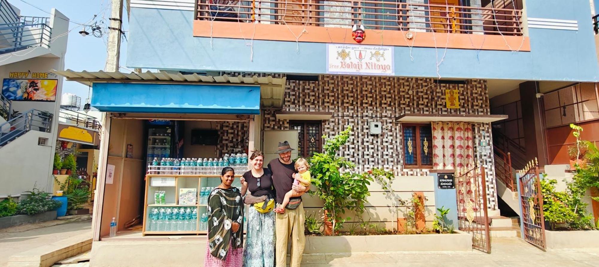 Balaji Homestay 亨比 外观 照片